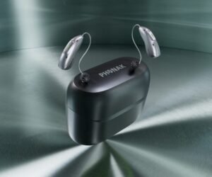 Phonak EON with Charger